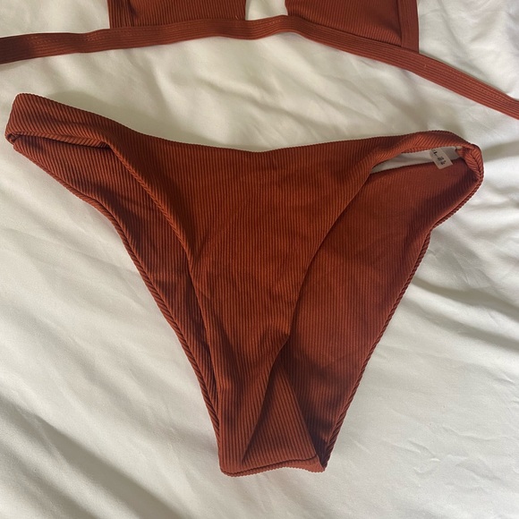 BURNT ORANGE NWT Zaful Bikini with cutouts - Picture 3 of 11